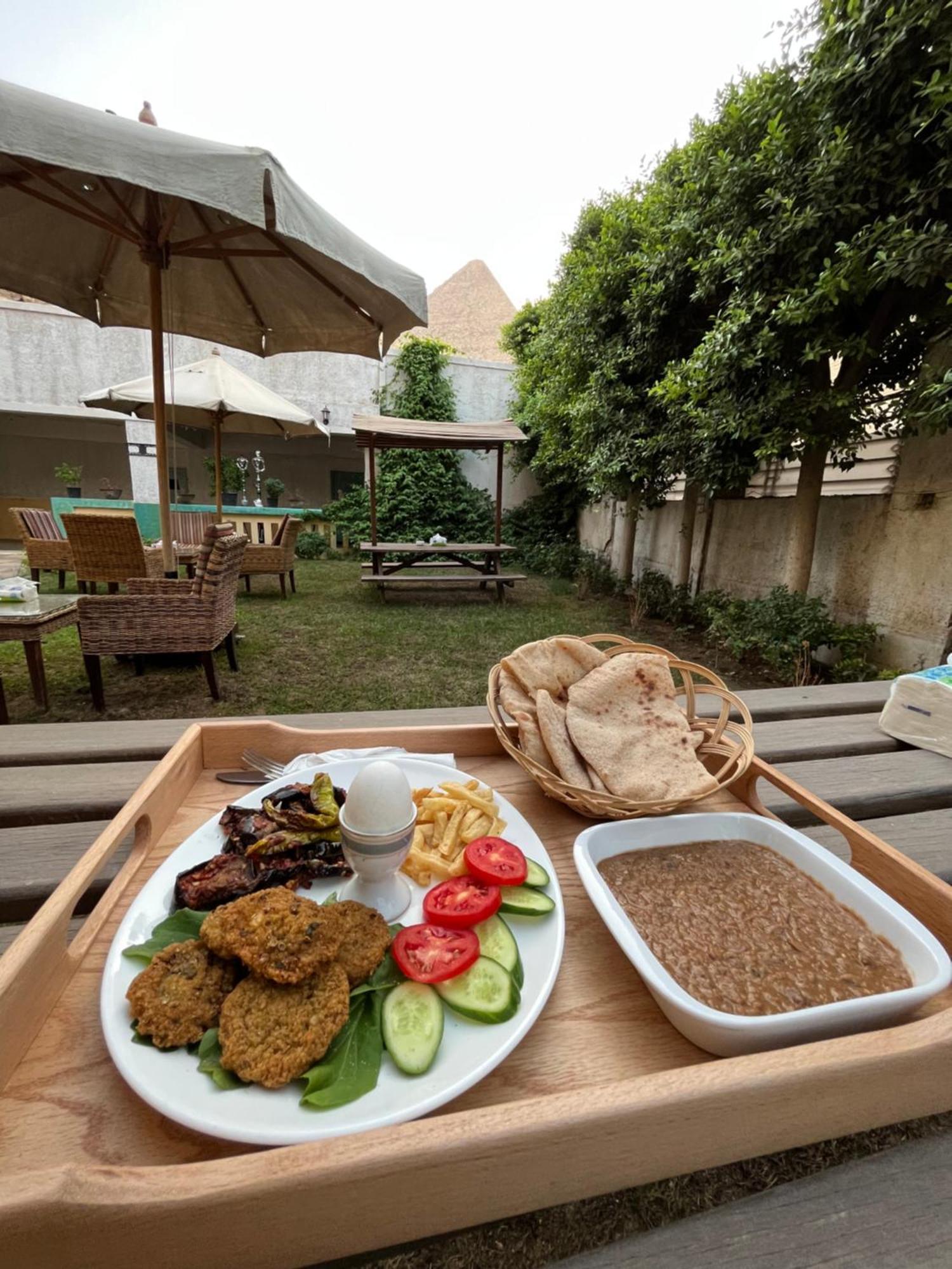 The Grand Pyramids View Hotel Kafret el-Gabal Εξωτερικό φωτογραφία